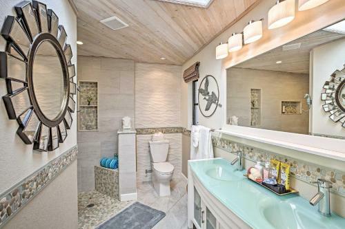 Canal Waterfront Home With Private Pool And Dock!