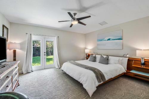 Steps To Beach! Luxe Stay/chef's Kitchen, Bbq & Lanai