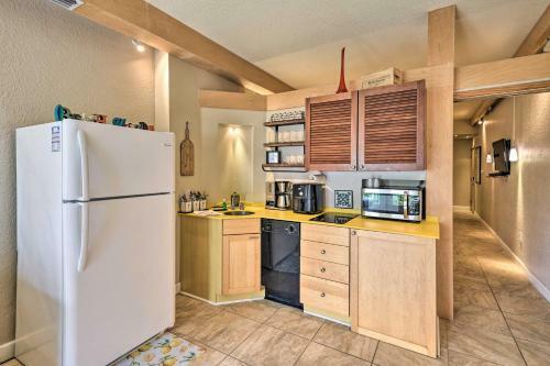 Apartamento Palm Coast Condo With Balcony, Walk To Dining!