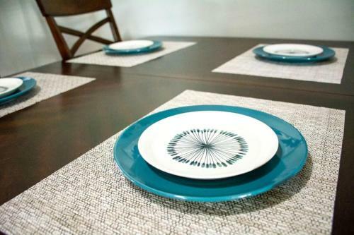 Relaxing 3 Bedroom House With Pool