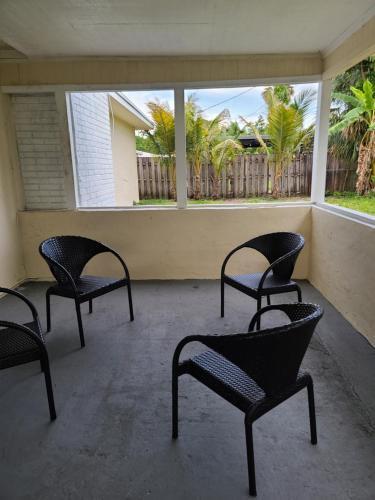 House With 2 Master Bed, 2 Living Rooms,