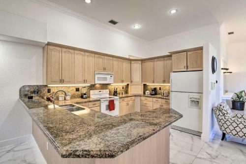 Riverfront Southwest Ranches Home With Hot Tub!