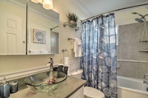 Sunny Seminole Gem With Screened Lanai And Pool!