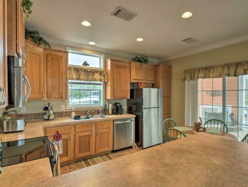 Anchors Away In Steinhatchee Home With Deck!