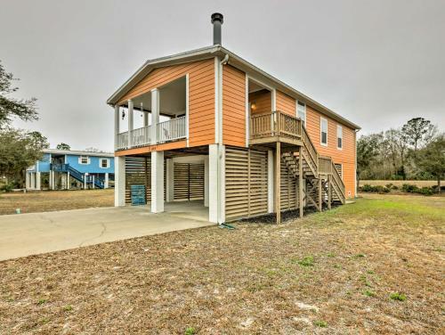 Anchors Away In Steinhatchee Home With Deck!