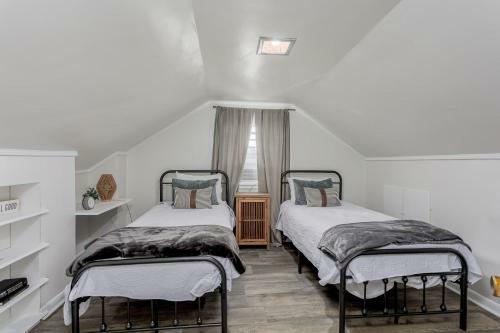 The Charming Loft In Downtown Pensacola - 9 Mi From The Beach