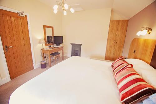 Hostal Broncoed Uchaf Country Guest House