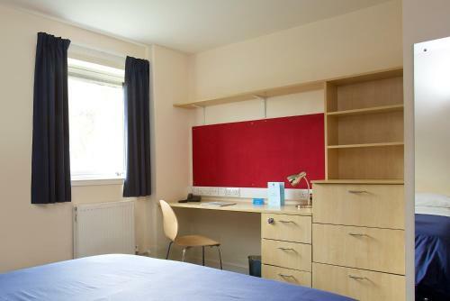 Bed & Breakfast Queen Margaret University Residences