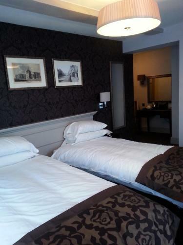 Hotel Punch House Monmouth