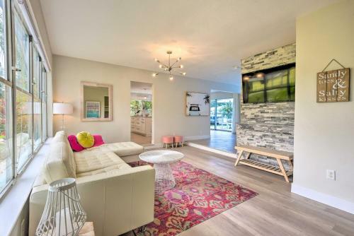 Waterfront Sarasota Estate Dock And Boat Lift!