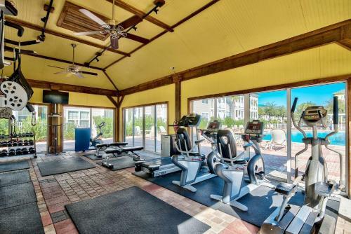 Private Townhouse With Gym Access & Free Dolphin Cruise
