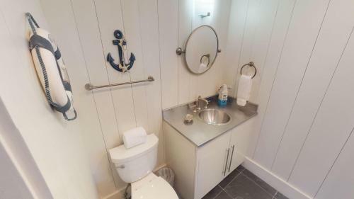 Outside The Box 2112 E County Hwy 30a By Dune Vacation Rentals