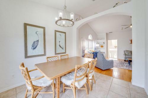 4br House, 2 Blocks From The Beach