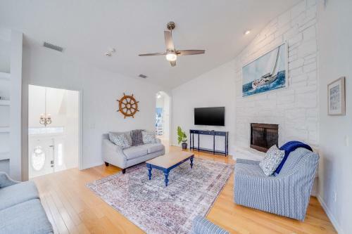 4br House, 2 Blocks From The Beach