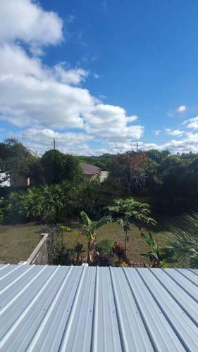 Cozy 2-bedroom Townhouse Close To Crescent Beach