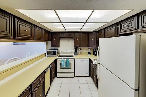Pelican Inlet Condo Unit C222