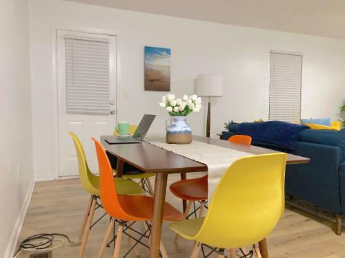 Apartamento Newly Renovated Townhome Close To Everything