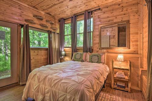 The Wishing Well Cabin Pool Table, Firepit