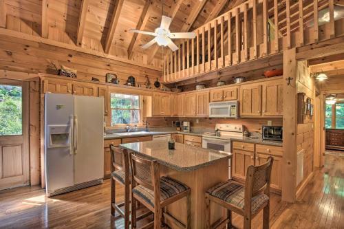 Rustic Clayton Hideaway With Deck And Forest Views!