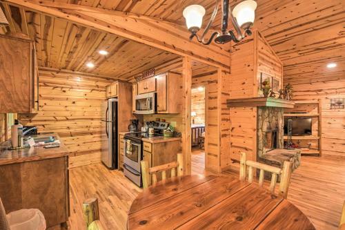 The Apple Dumpling Cabin Pool Table, Grill
