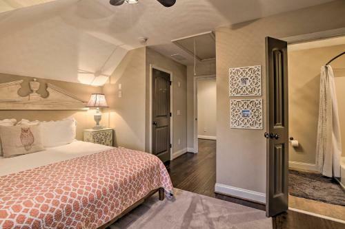 Spacious Lakefront Home With Screened-in Porch!