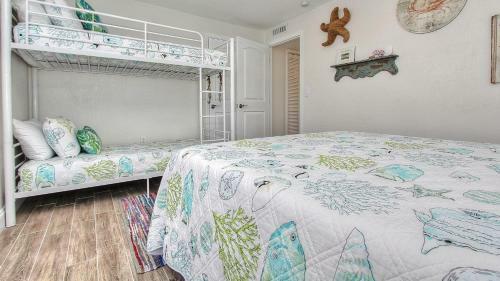 Madeira Beach Yacht Club By Teeming Vacation Rentals