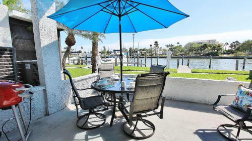 Madeira Beach Yacht Club By Teeming Vacation Rentals