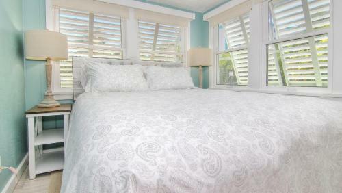 Sea Spray By Teeming Vacation Rentals