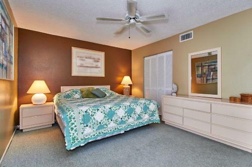 Apartamento Conveniently Located Corner Unit With Beach Front Views Chb305