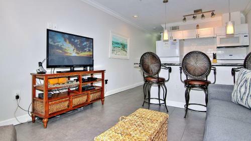 Harbor House North 25 By Teeming Vacation Rentals
