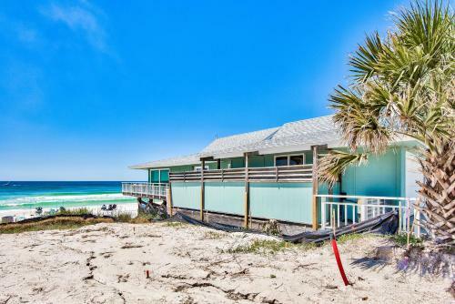 Island Time- Wonderful Private Beachfront Home - Beautiful!!!
