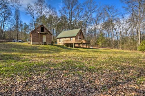 Woodsy Blue Ridge Retreat, 3 Mi To Downtown!