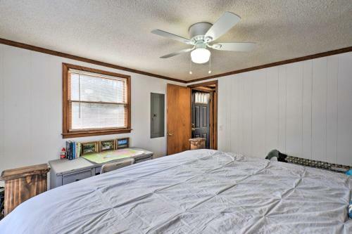 Woodsy Blue Ridge Retreat, 3 Mi To Downtown!