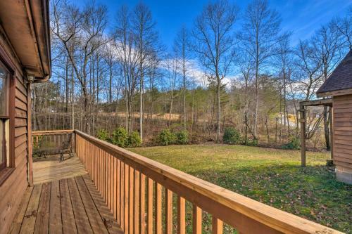 Woodsy Blue Ridge Retreat, 3 Mi To Downtown!