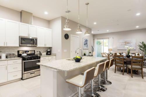 3 Br 3 Ba Villa 5min To Disneyworld Bbq Grill