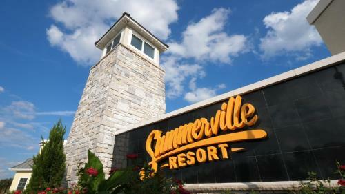 Hotel Summerville Resort 4 Bedrooms Villa