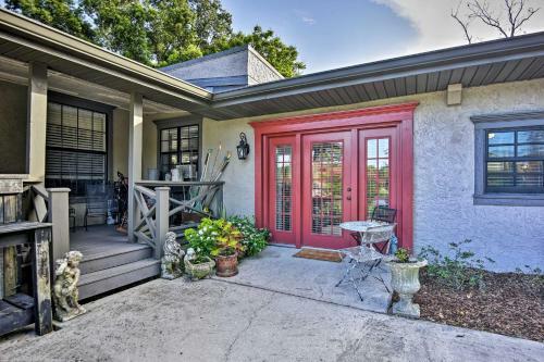 Altamonte Springs Home With Canoe On Lake Marion