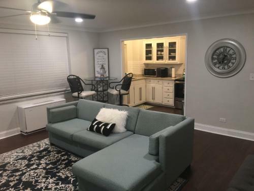 Apartamento Baker Street Condo - 11-o