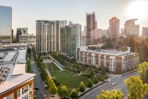 Apartamento Artistically Gleaming Buckhead Retreat