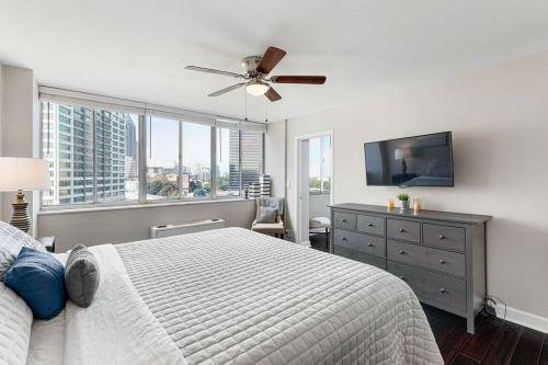 Apartamento 1001 Free Parking, 2 Bd, Modern Dtw, Great Wifi