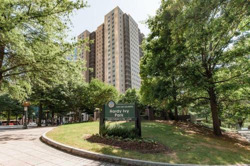 Exquisitely Boho Chic Styled 2bd L Downtown Atl