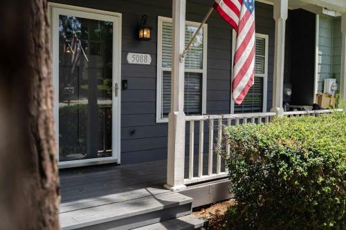 Villa Smyrna Home Near Everything