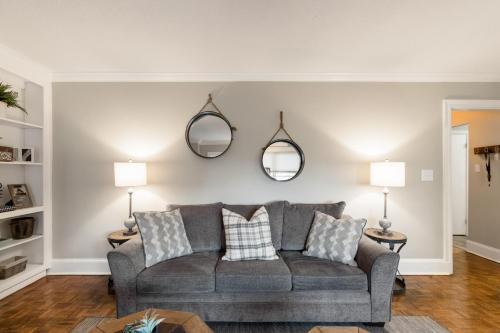 Rare 2bed 2bath Condo In Downtown Atlanta Sleeps 6