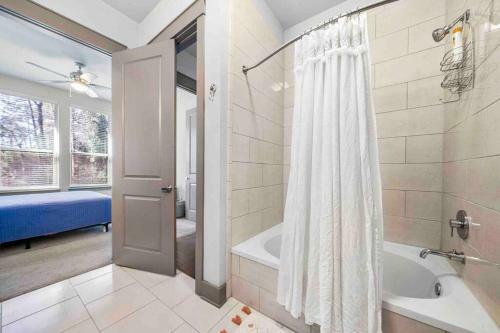 Apartamento ? Chic 1 Bdrm In Buckhead, 3 Min Walk To Park ?