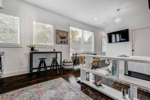Apartamento Studio9forty Midtown Views Apt Sleeps 2 260
