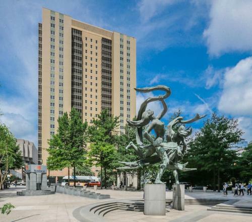 Traditional 1bed 1bath Condo Downtown Atlanta
