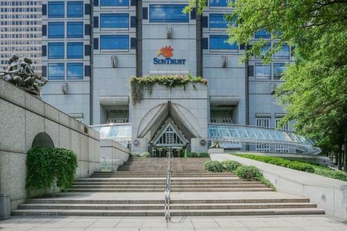 Traditional 1bed 1bath Condo Downtown Atlanta
