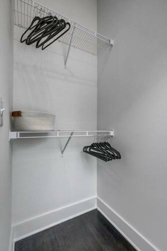Apartamento Studio9forty 1br Midtown Oasis
