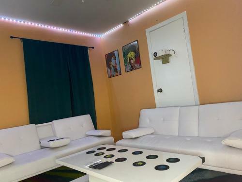 Apartamento Cheerful 3-bedroom Home