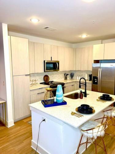 Apartamento Contemporary Luxe Home